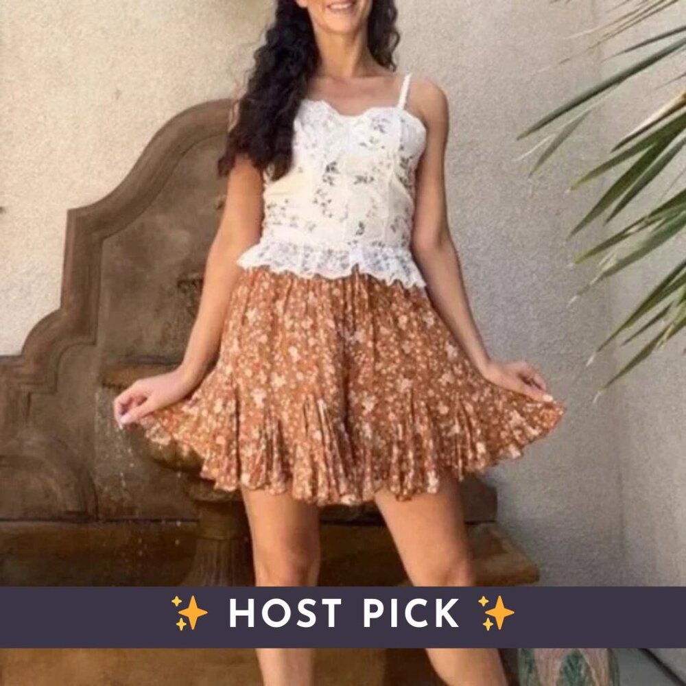 NWT ♡ for good ♡ Flowy Floral Ruffle Shorts / Skort - Neutral Orange